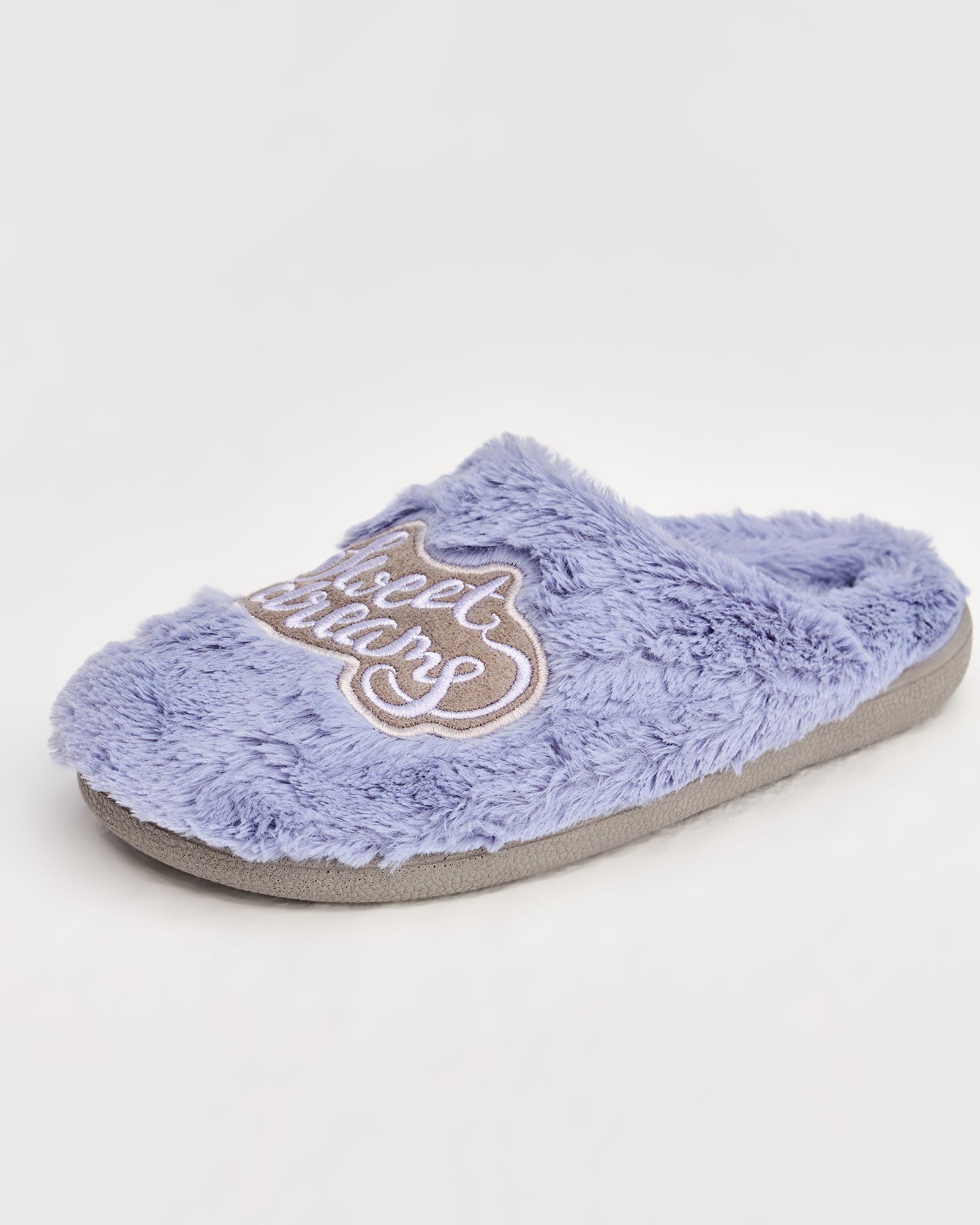 kadın ev terliği,kadın ev içi terlik,bayan ev terliği,kadın kışlık terlik,kadın yazlık terlik,evde giyilen kadın terlikleri,kadın konforlu terlik,rahat kadın ev terliği,kaymaz taban kadın terlik,kapalı kadın ev terliği