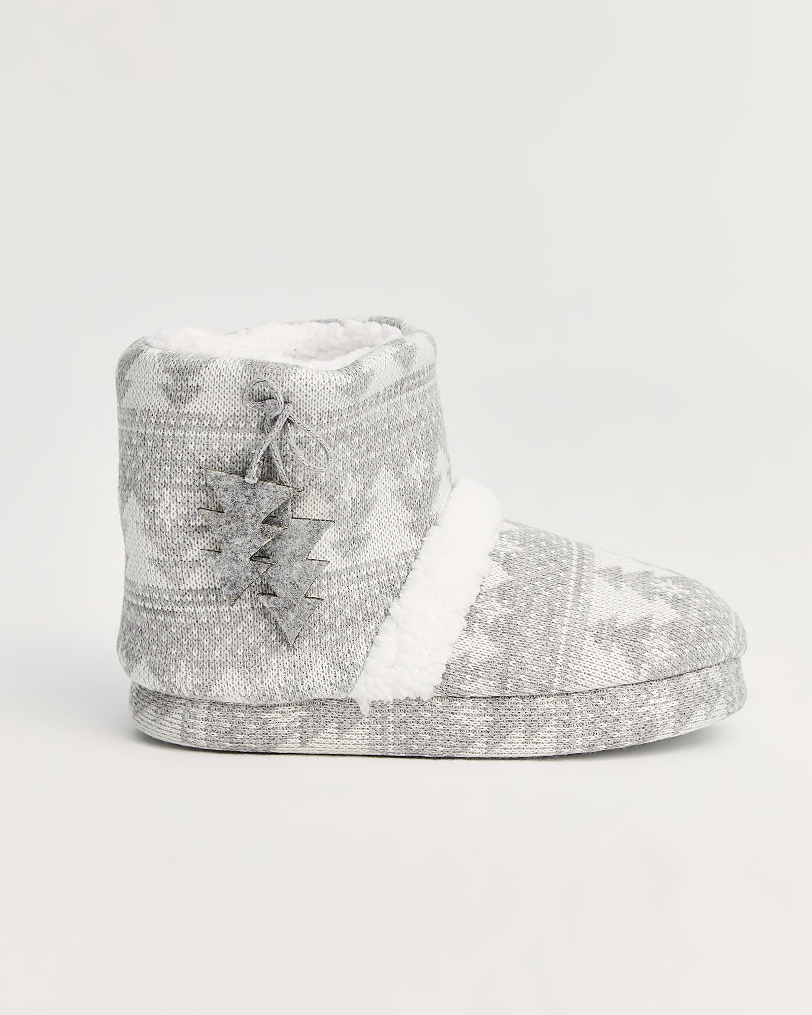 kadın panduf,kadın ev içi panduf,bayan panduf,kadın kışlık panduf,ev için kadın panduf,kadın panduf modelleri,yumuşak kadın panduf,sıcak tutan kadın panduf,kadın ev pandufu,peluş kadın panduf