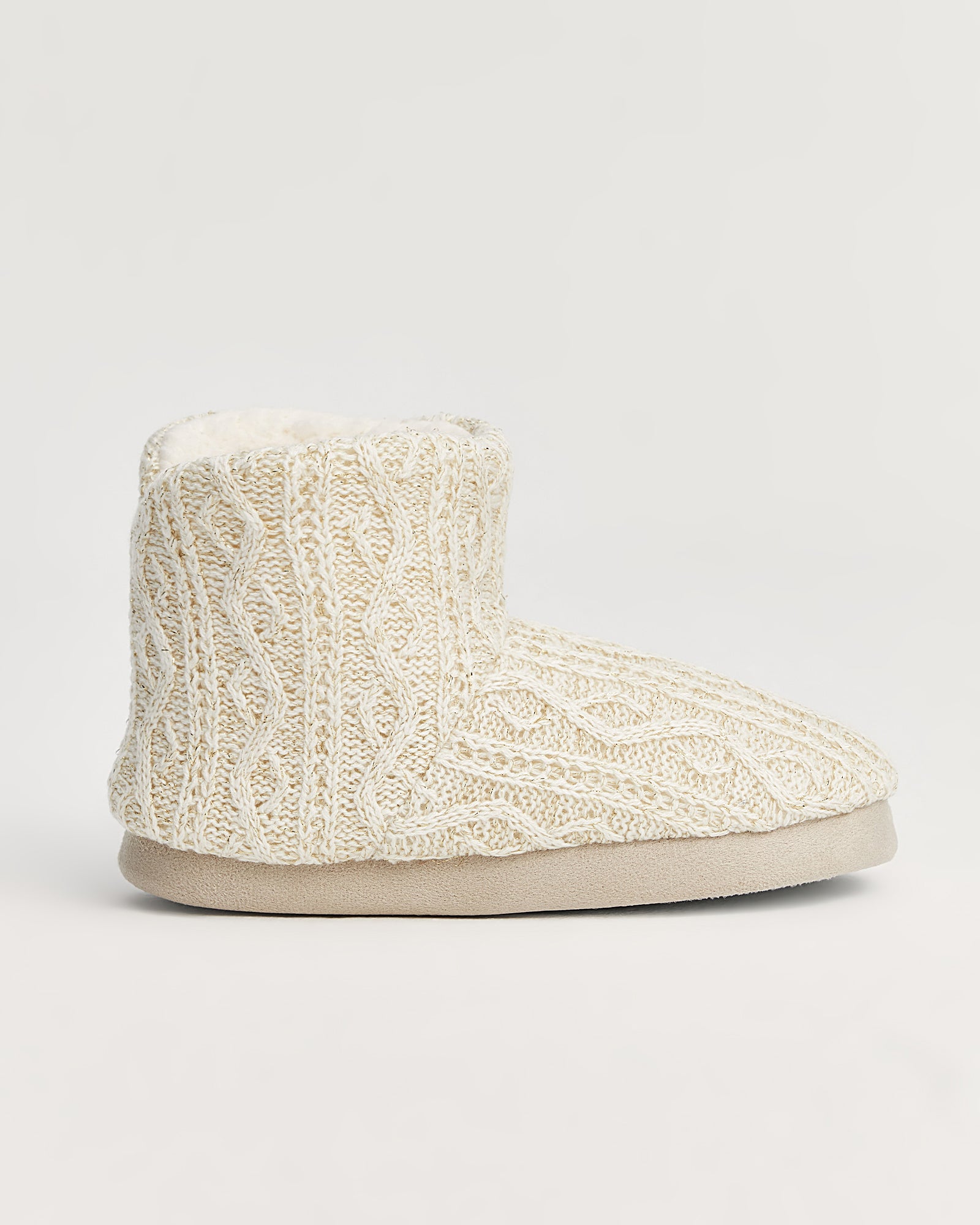 kadın panduf,kadın ev içi panduf,bayan panduf,kadın kışlık panduf,ev için kadın panduf,kadın panduf modelleri,yumuşak kadın panduf,sıcak tutan kadın panduf,kadın ev pandufu,peluş kadın panduf