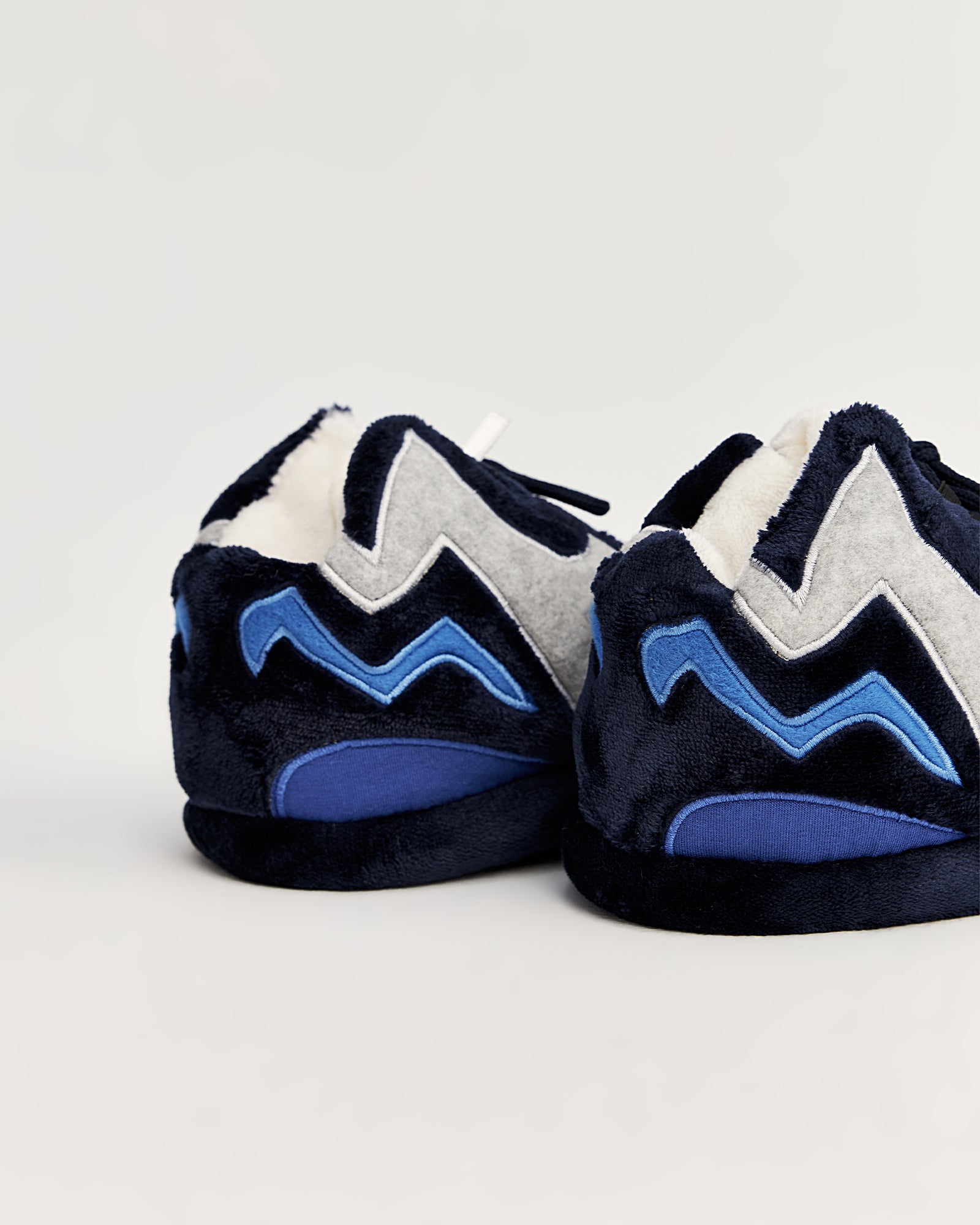 çocuk ev içi ayakkabı,çocuk ev ayakkabısı,kız çocuk ev ayakkabısı,erkek çocuk ev ayakkabısı,çocuk ev ayakkabısı modelleri,çocuk ev içi ayakkabı çeşitleri,rahat çocuk ev ayakkabısı,konforlu çocuk ev içi ayakkabı,evde giyilen çocuk ayakkabısı