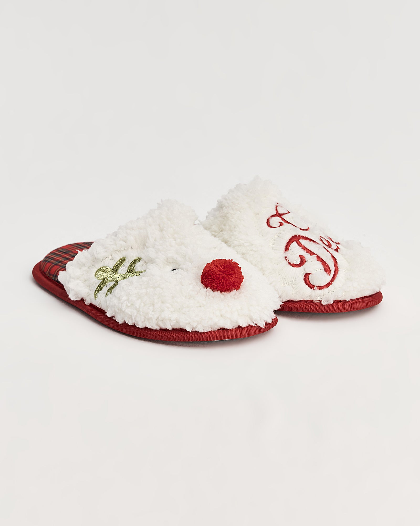 kadın ev terliği,kadın ev içi terlik,bayan ev terliği,kadın kışlık terlik,kadın yazlık terlik,evde giyilen kadın terlikleri,kadın konforlu terlik,rahat kadın ev terliği,kaymaz taban kadın terlik,kapalı kadın ev terliği