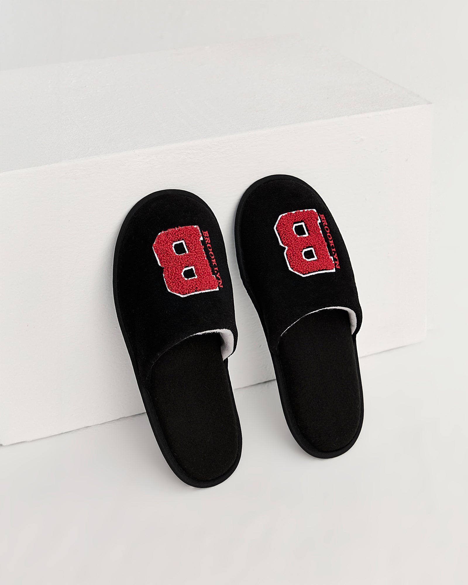 erkek ev terliği,erkek ev içi terlik,erkek ev terliği modelleri,erkek kışlık terlik,erkek yazlık ev terliği,erkek ev terliği fiyatları,evde giyilen erkek terlikleri,rahat erkek ev terliği,konforlu erkek ev terliği