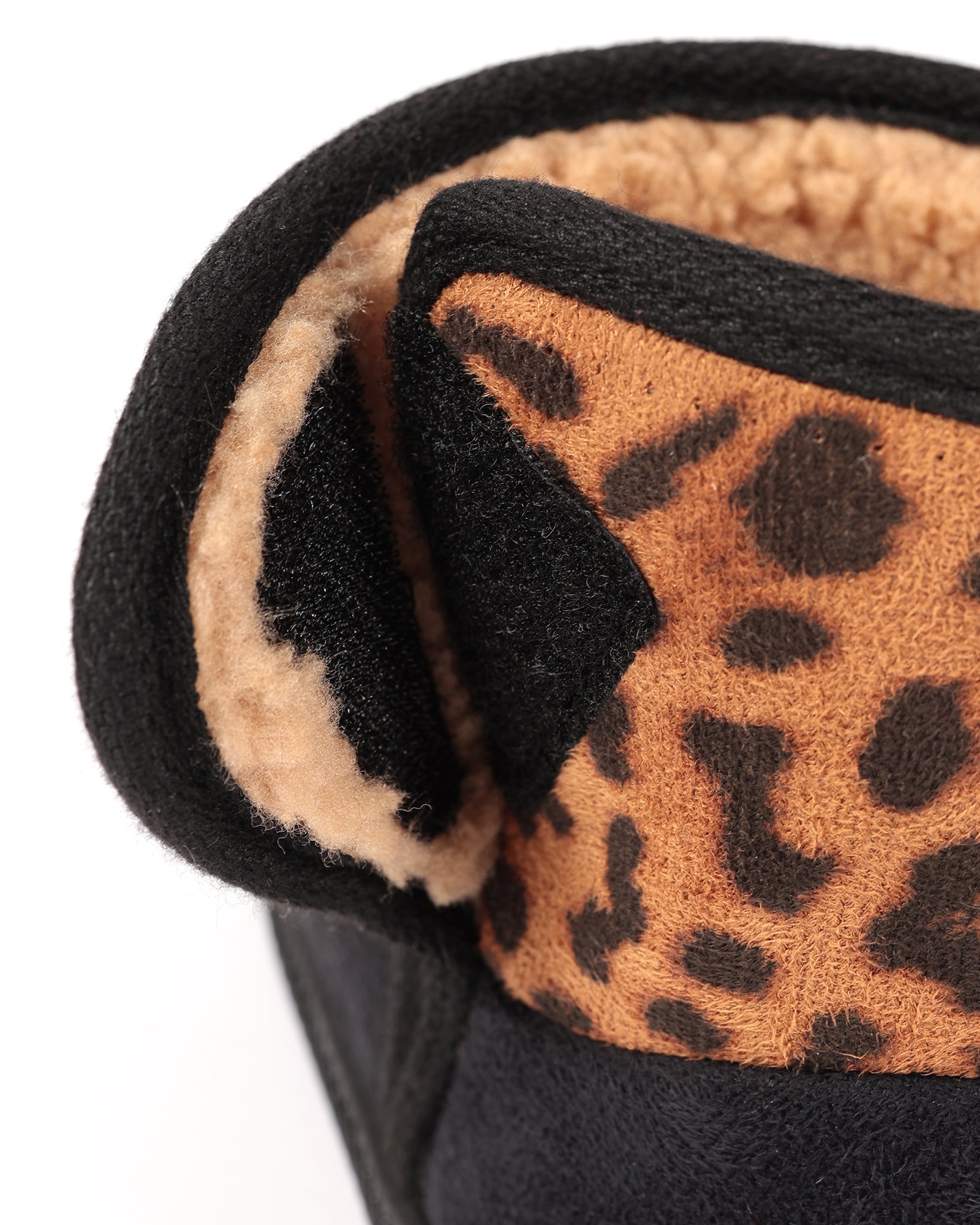 Bebek ve Çocuk Siyah Leopar Desenli Siyah Taban Pelüş Ev Botu