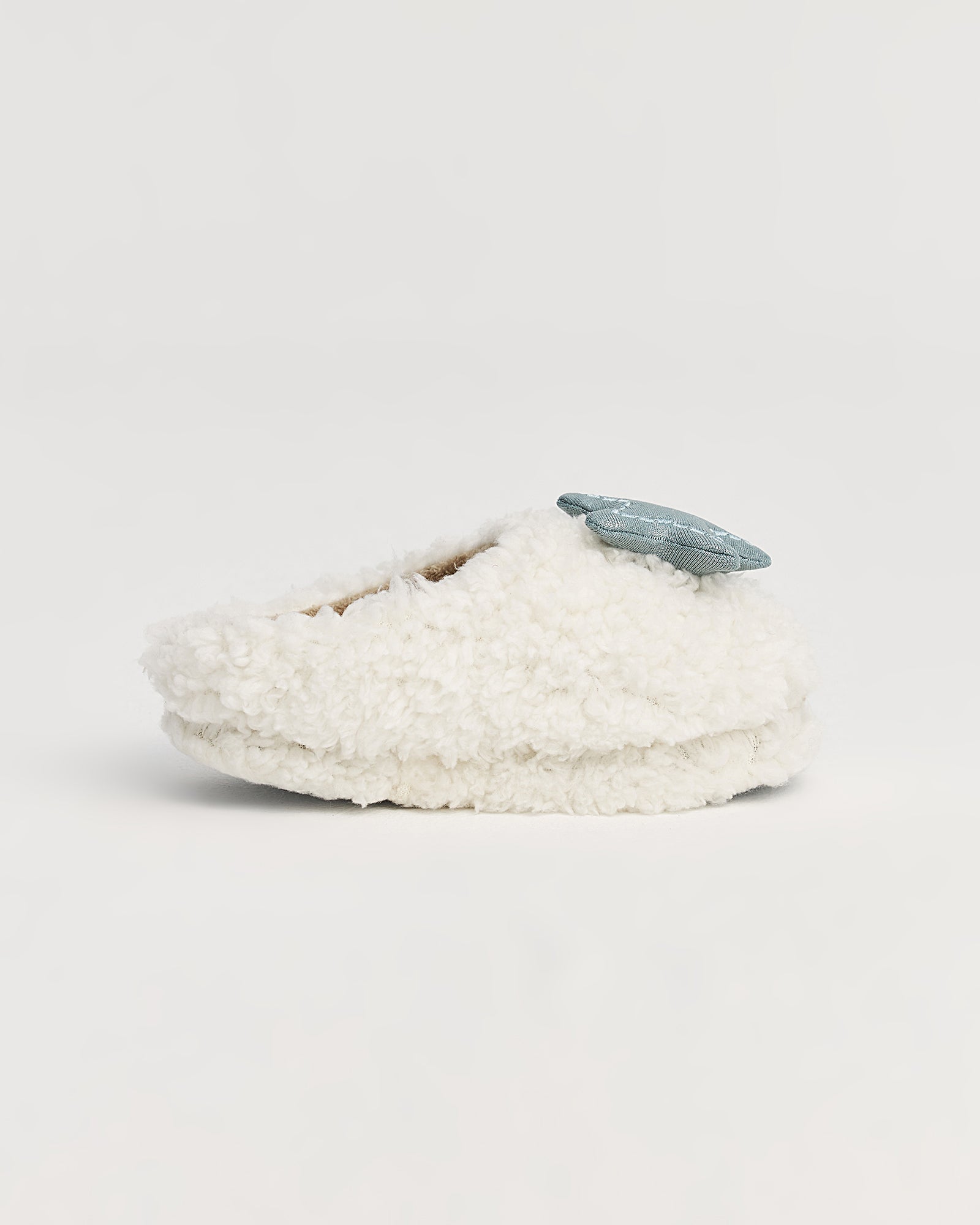 çocuk ev terliği,çocuk ev içi terlik,çocuk ev terliği modelleri,kız çocuk ev terliği,erkek çocuk ev terliği,çocuk ev terliği fiyatları,çocuk ev terliği çeşitleri,çocuklar için ev terliği,minik çocuk ev içi terliği