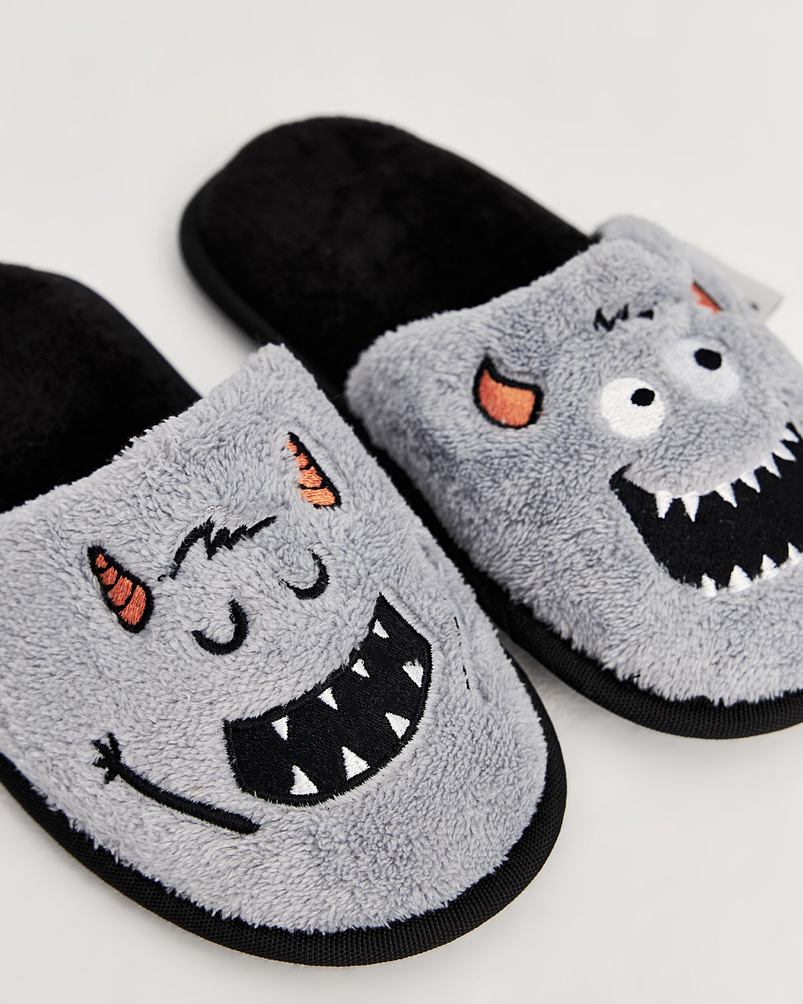 çocuk ev terliği,çocuk ev içi terlik,çocuk ev terliği modelleri,kız çocuk ev terliği,erkek çocuk ev terliği,çocuk ev terliği fiyatları,çocuk ev terliği çeşitleri,çocuklar için ev terliği,minik çocuk ev içi terliği