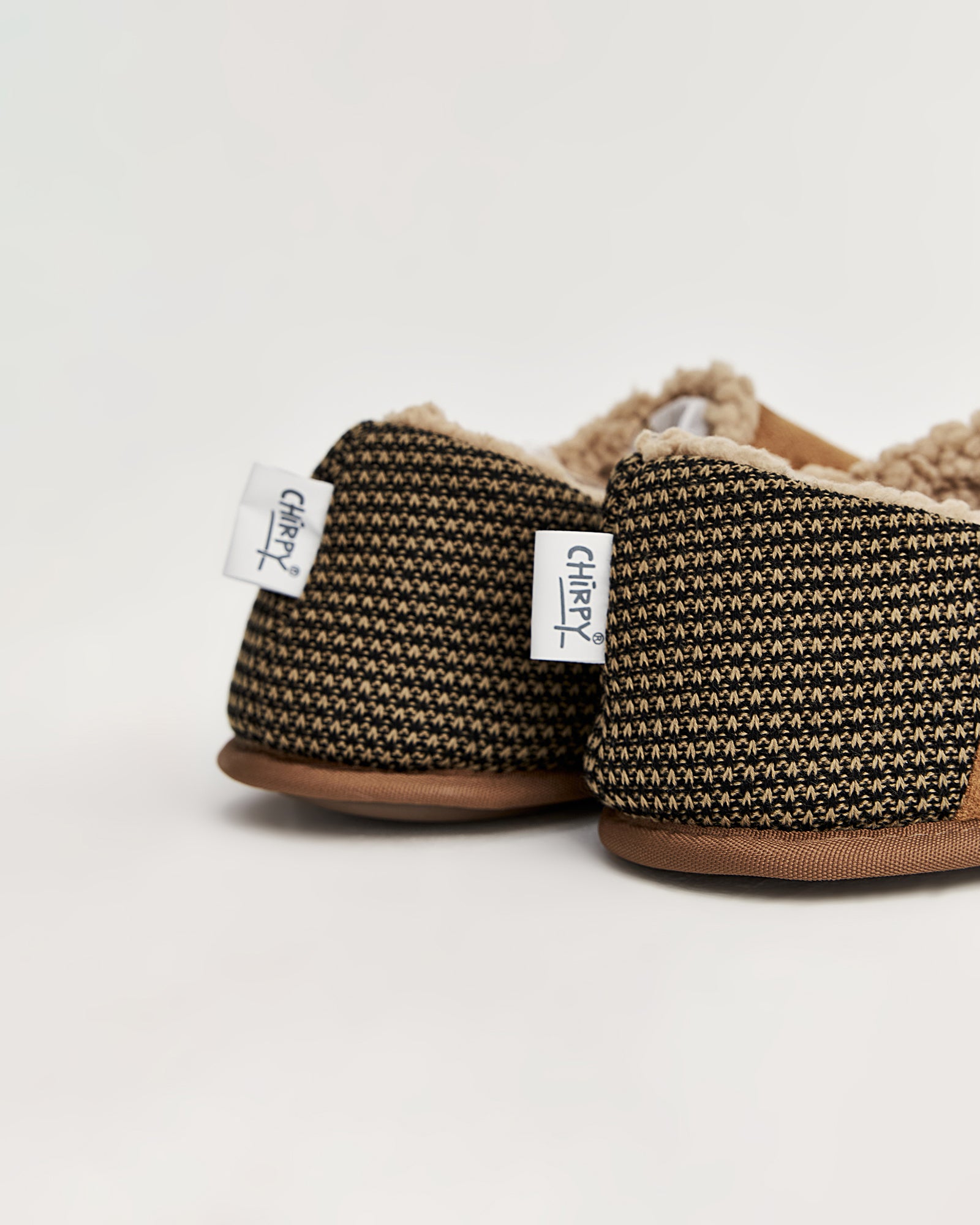 erkek ev içi ayakkabı,erkek ev ayakkabısı,erkek iç mekan ayakkabısı,erkek ev için ayakkabı,erkek ev ayakkabısı modelleri,erkek ev içi ayakkabı çeşitleri,rahat erkek ev ayakkabısı,konforlu erkek ev içi ayakkabı,erkek ev ayakkabısı fiyatları