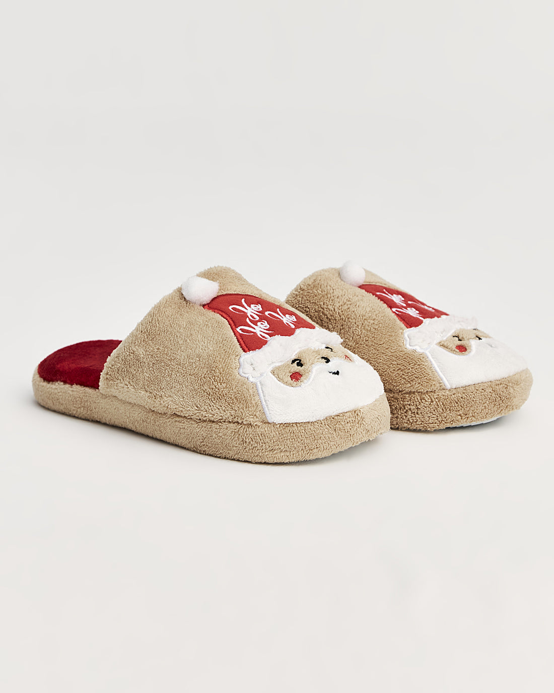 kadın ev terliği,kadın ev içi terlik,bayan ev terliği,kadın kışlık terlik,kadın yazlık terlik,evde giyilen kadın terlikleri,kadın konforlu terlik,rahat kadın ev terliği,kaymaz taban kadın terlik,kapalı kadın ev terliği