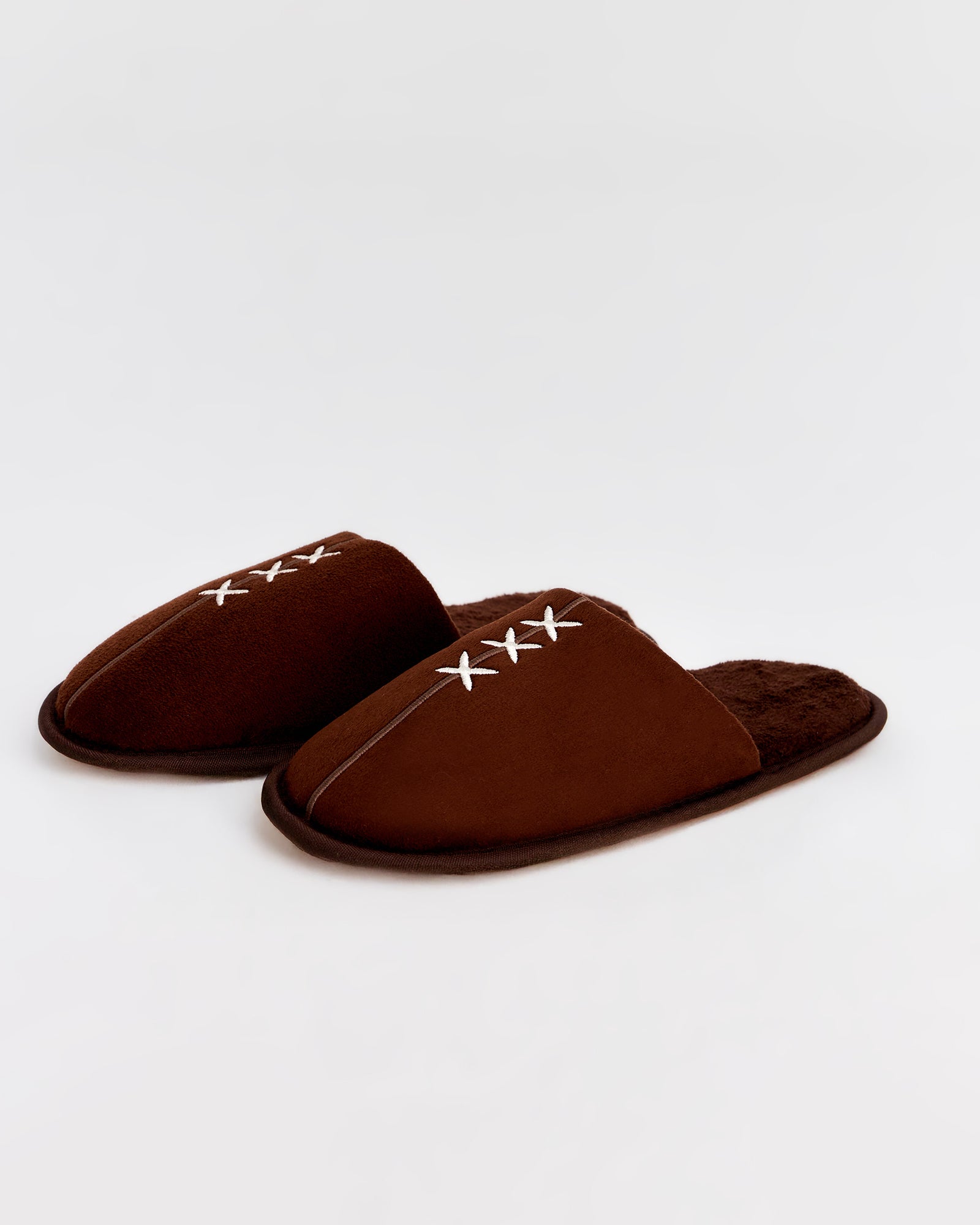 erkek ev terliği,erkek ev içi terlik,erkek ev terliği modelleri,erkek kışlık terlik,erkek yazlık ev terliği,erkek ev terliği fiyatları,evde giyilen erkek terlikleri,rahat erkek ev terliği,konforlu erkek ev terliği