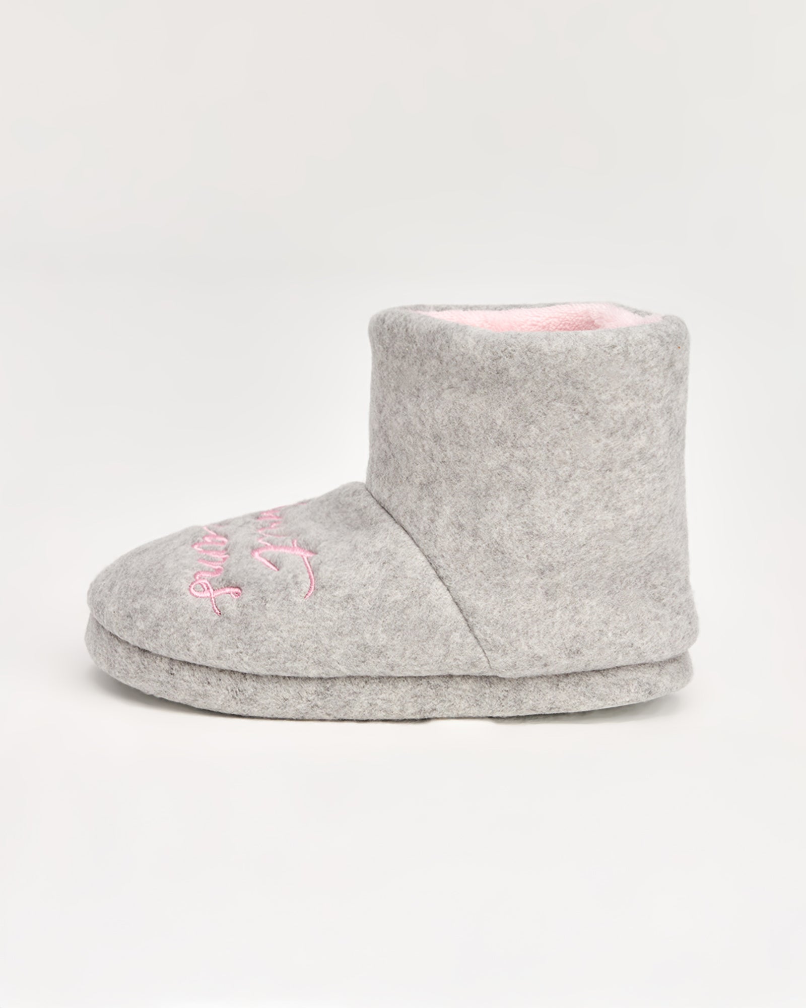 kadın panduf,kadın ev içi panduf,bayan panduf,kadın kışlık panduf,ev için kadın panduf,kadın panduf modelleri,yumuşak kadın panduf,sıcak tutan kadın panduf,kadın ev pandufu,peluş kadın panduf