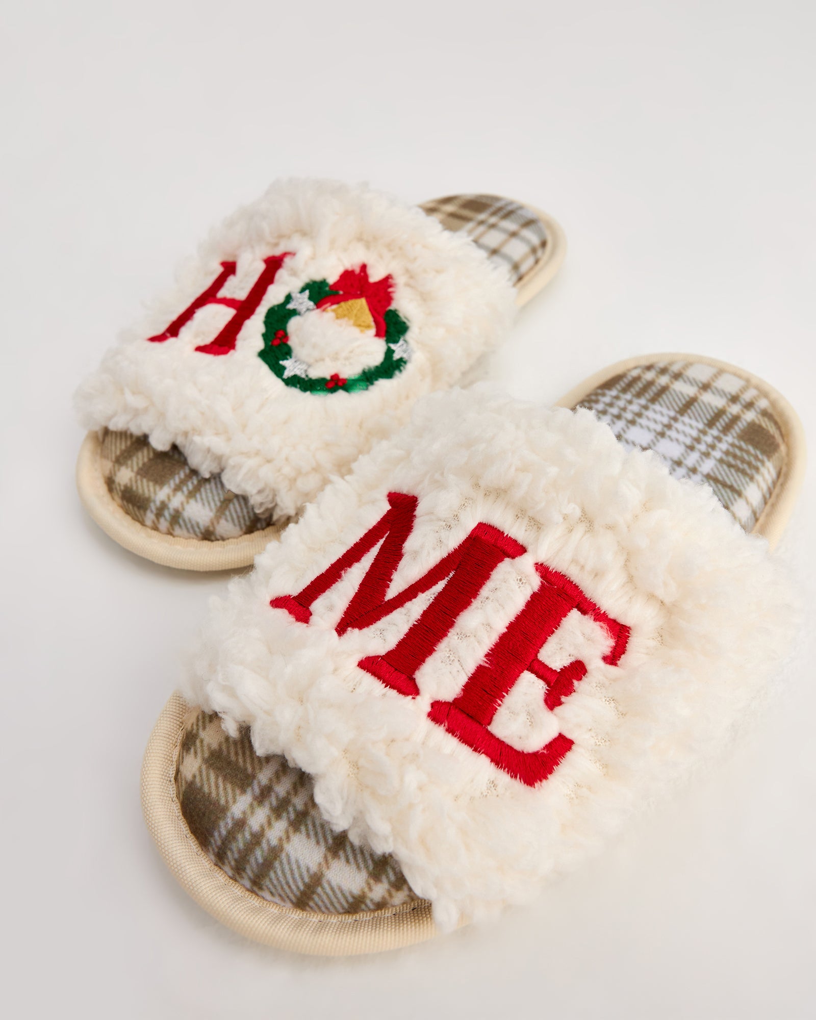 kadın ev terliği,kadın ev içi terlik,bayan ev terliği,kadın kışlık terlik,kadın yazlık terlik,evde giyilen kadın terlikleri,kadın konforlu terlik,rahat kadın ev terliği,kaymaz taban kadın terlik,kapalı kadın ev terliği