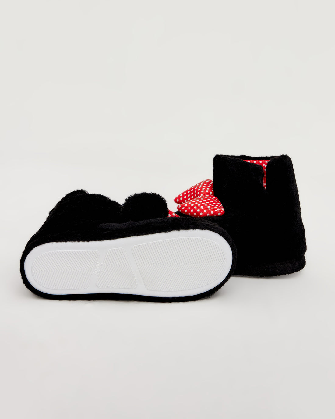 kadın panduf,kadın ev içi panduf,bayan panduf,kadın kışlık panduf,ev için kadın panduf,kadın panduf modelleri,yumuşak kadın panduf,sıcak tutan kadın panduf,kadın ev pandufu,peluş kadın panduf