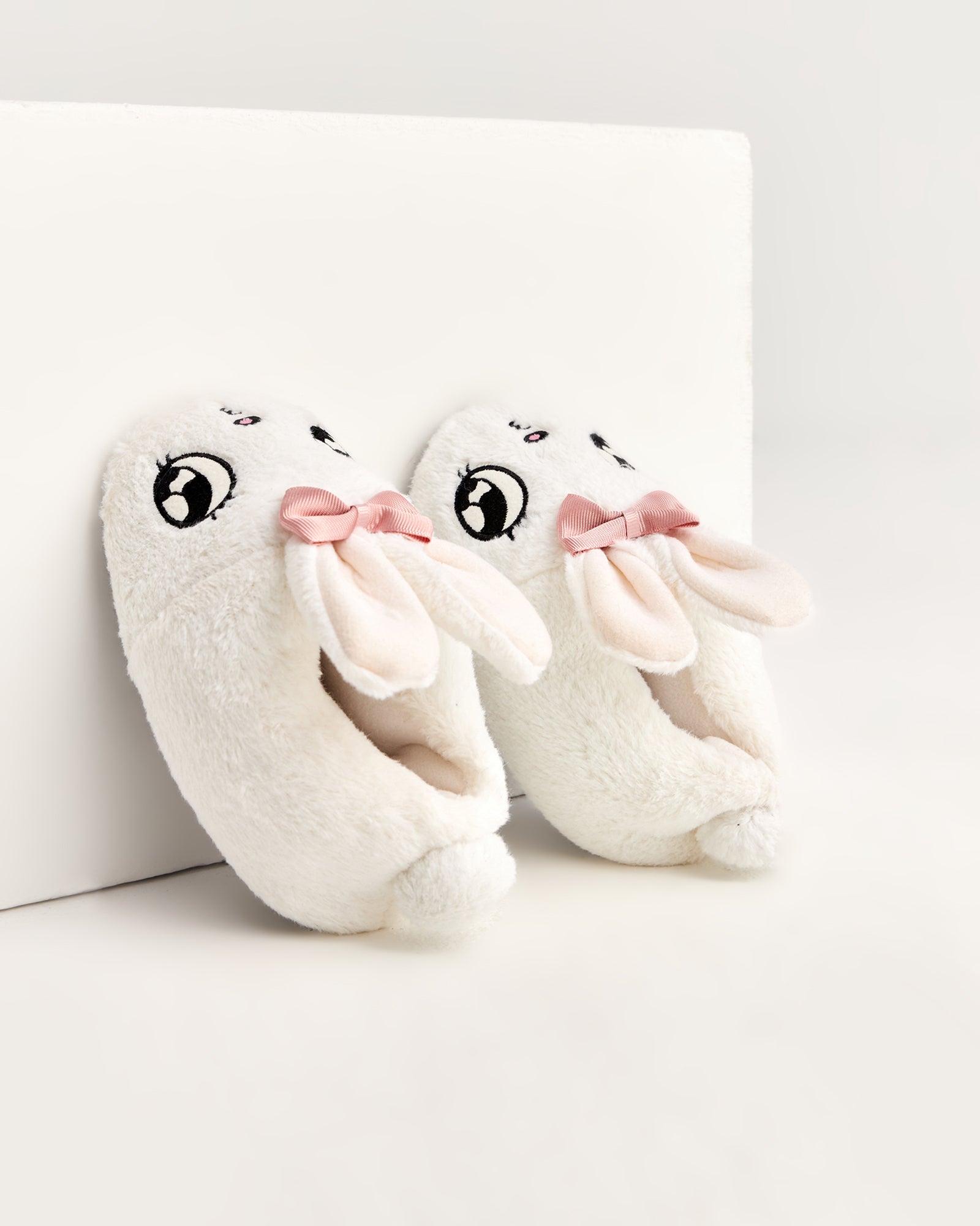 çocuk ev içi ayakkabı,çocuk ev ayakkabısı,kız çocuk ev ayakkabısı,erkek çocuk ev ayakkabısı,çocuk ev ayakkabısı modelleri,çocuk ev içi ayakkabı çeşitleri,rahat çocuk ev ayakkabısı,konforlu çocuk ev içi ayakkabı,evde giyilen çocuk ayakkabısı