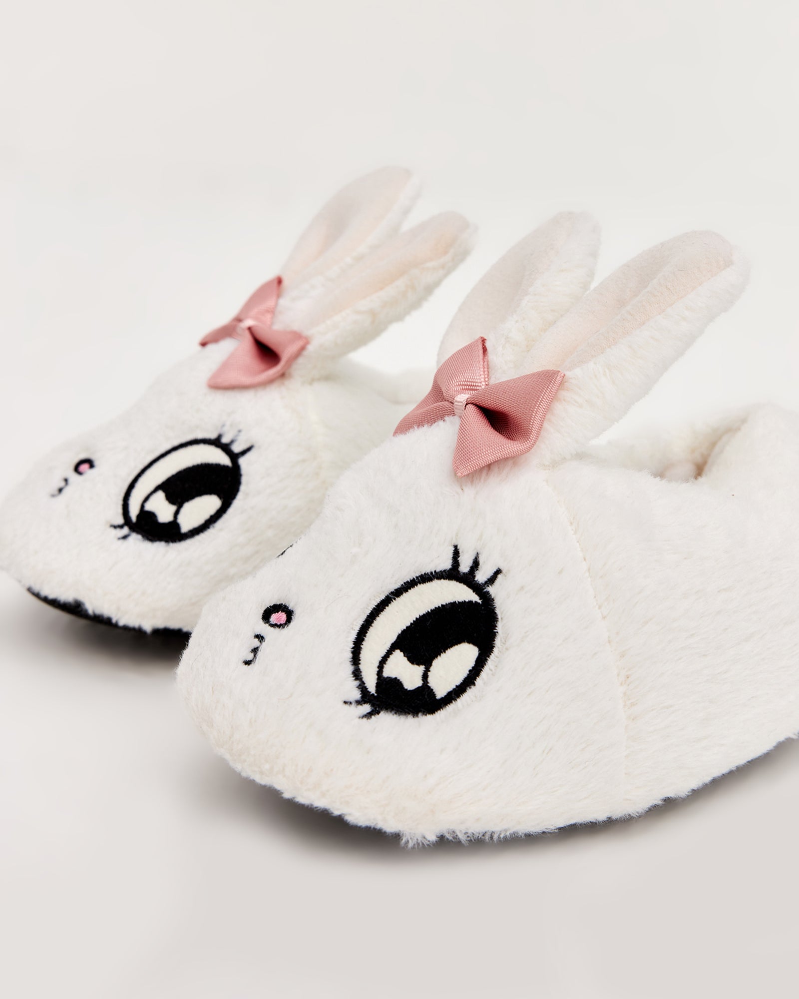 çocuk ev içi ayakkabı,çocuk ev ayakkabısı,kız çocuk ev ayakkabısı,erkek çocuk ev ayakkabısı,çocuk ev ayakkabısı modelleri,çocuk ev içi ayakkabı çeşitleri,rahat çocuk ev ayakkabısı,konforlu çocuk ev içi ayakkabı,evde giyilen çocuk ayakkabısı