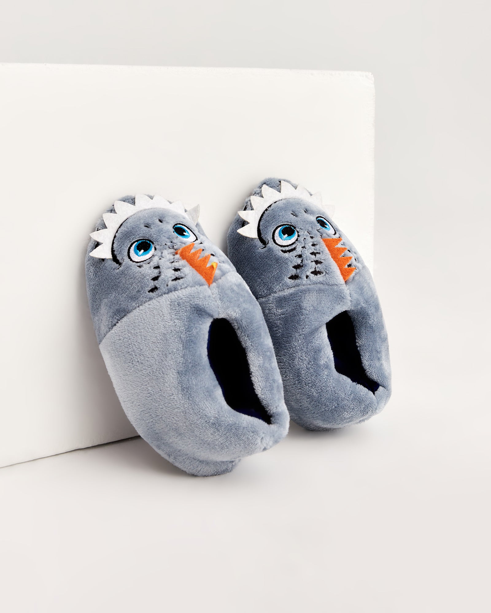 çocuk ev içi ayakkabı,çocuk ev ayakkabısı,kız çocuk ev ayakkabısı,erkek çocuk ev ayakkabısı,çocuk ev ayakkabısı modelleri,çocuk ev içi ayakkabı çeşitleri,rahat çocuk ev ayakkabısı,konforlu çocuk ev içi ayakkabı,evde giyilen çocuk ayakkabısı