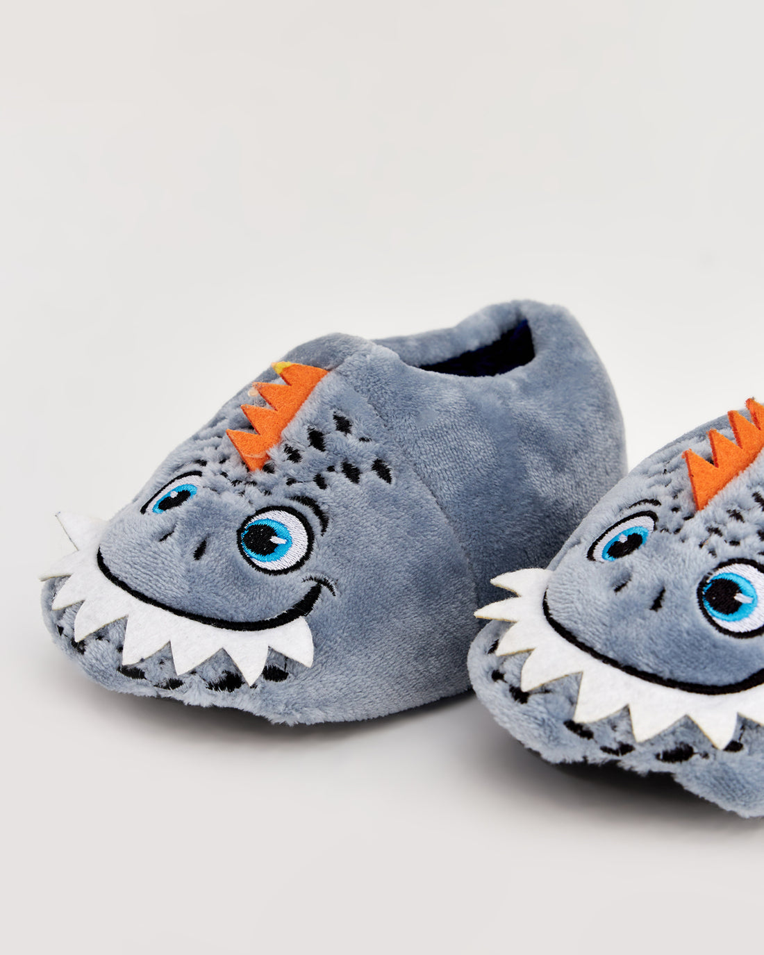 çocuk ev içi ayakkabı,çocuk ev ayakkabısı,kız çocuk ev ayakkabısı,erkek çocuk ev ayakkabısı,çocuk ev ayakkabısı modelleri,çocuk ev içi ayakkabı çeşitleri,rahat çocuk ev ayakkabısı,konforlu çocuk ev içi ayakkabı,evde giyilen çocuk ayakkabısı