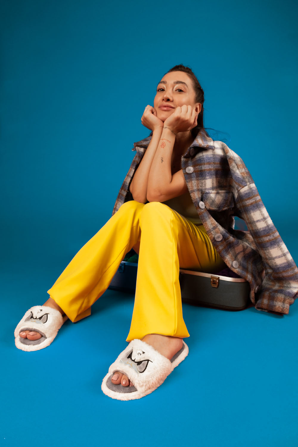 kadın ev terliği,kadın ev içi terlik,bayan ev terliği,kadın kışlık terlik,kadın yazlık terlik,evde giyilen kadın terlikleri,kadın konforlu terlik,rahat kadın ev terliği,kaymaz taban kadın terlik,kapalı kadın ev terliği